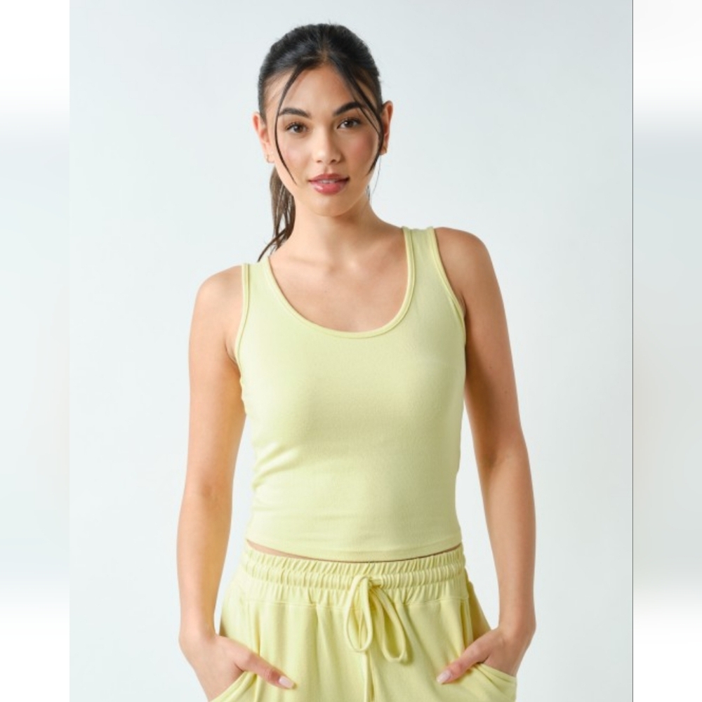 💛✨ Yellow Glow Hacci Tank